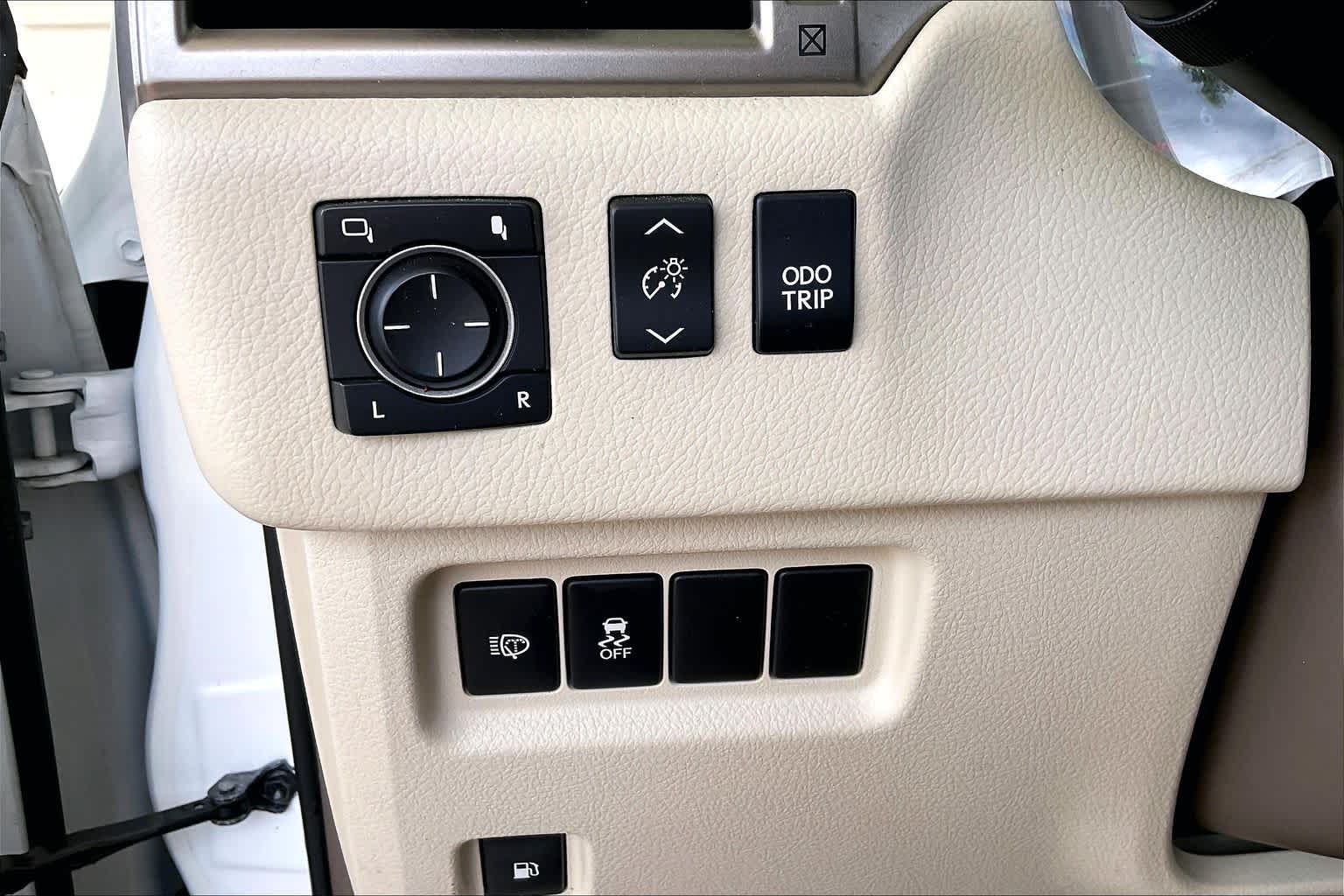 2015 Lexus GX 460 photo 33 of 34