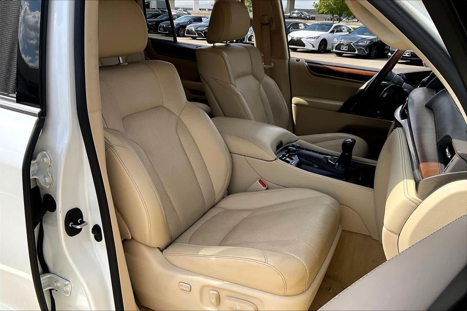 2021 Lexus LX LX 570 Eminent White Pearl at Sterling McCall Lexus of Clear Lake