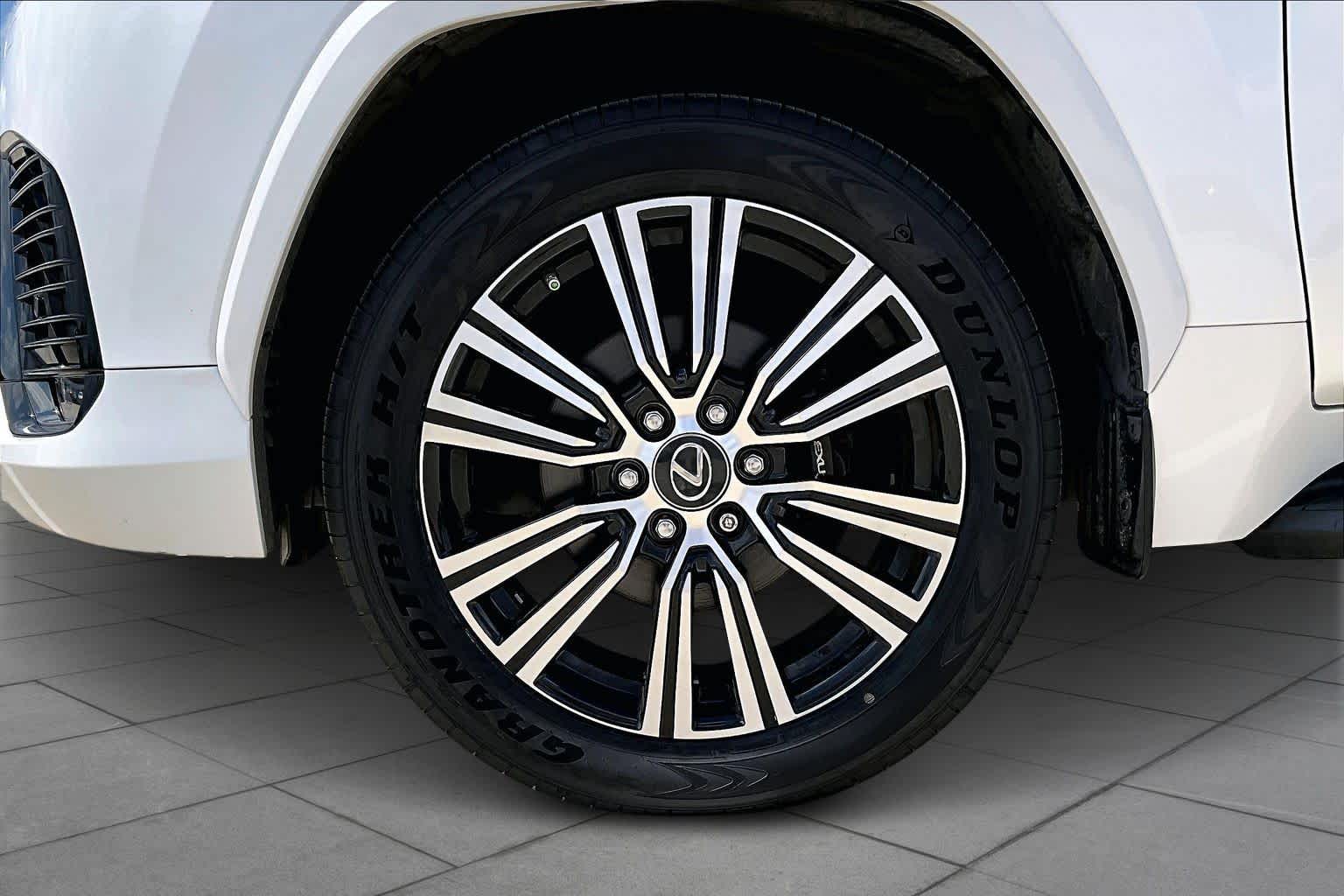 2023 Lexus LX 600 Luxury - 8