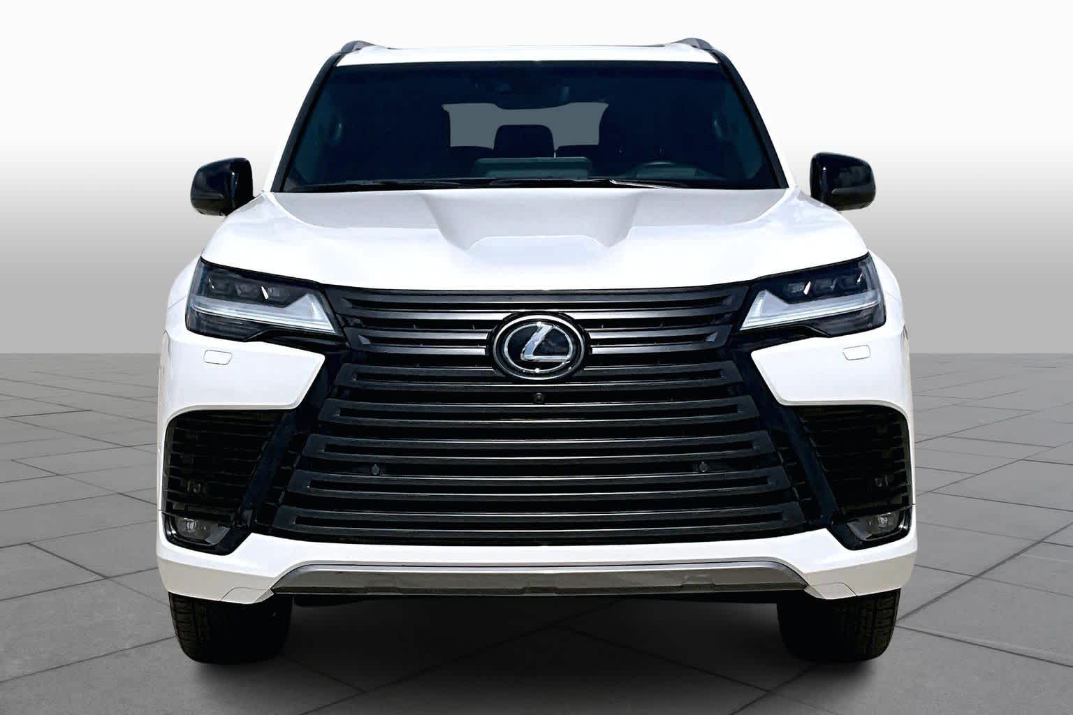 2023 Lexus LX 600 Luxury - 3