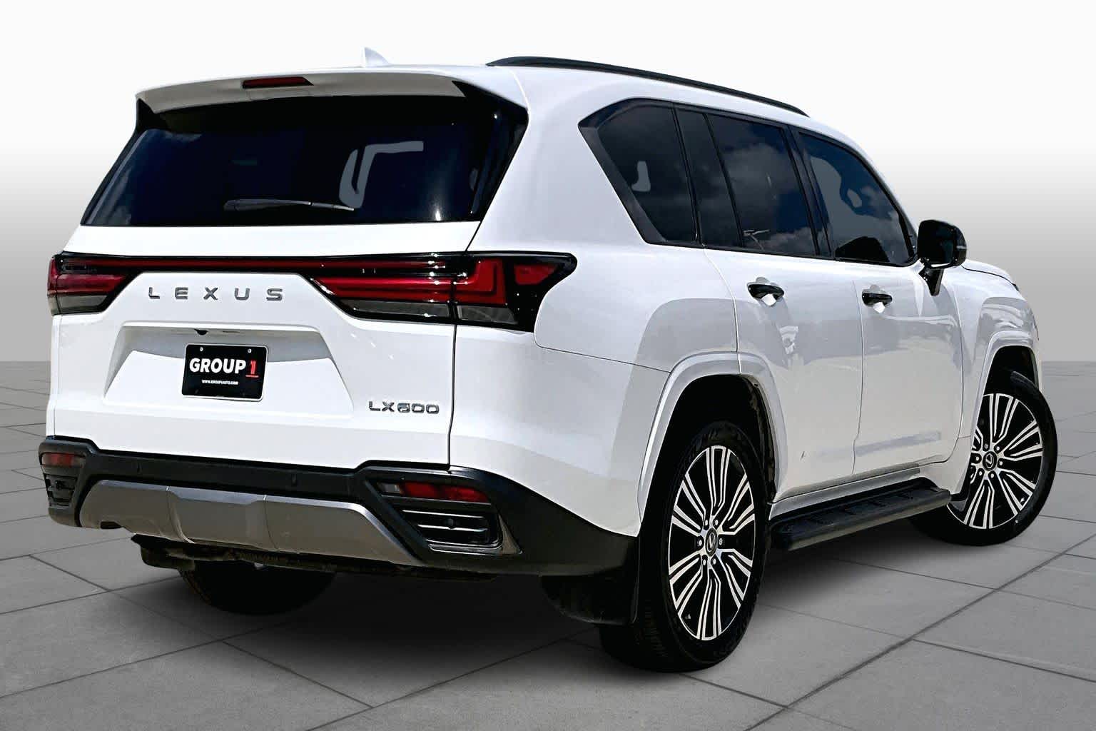 2023 Lexus LX 600 Luxury - 10