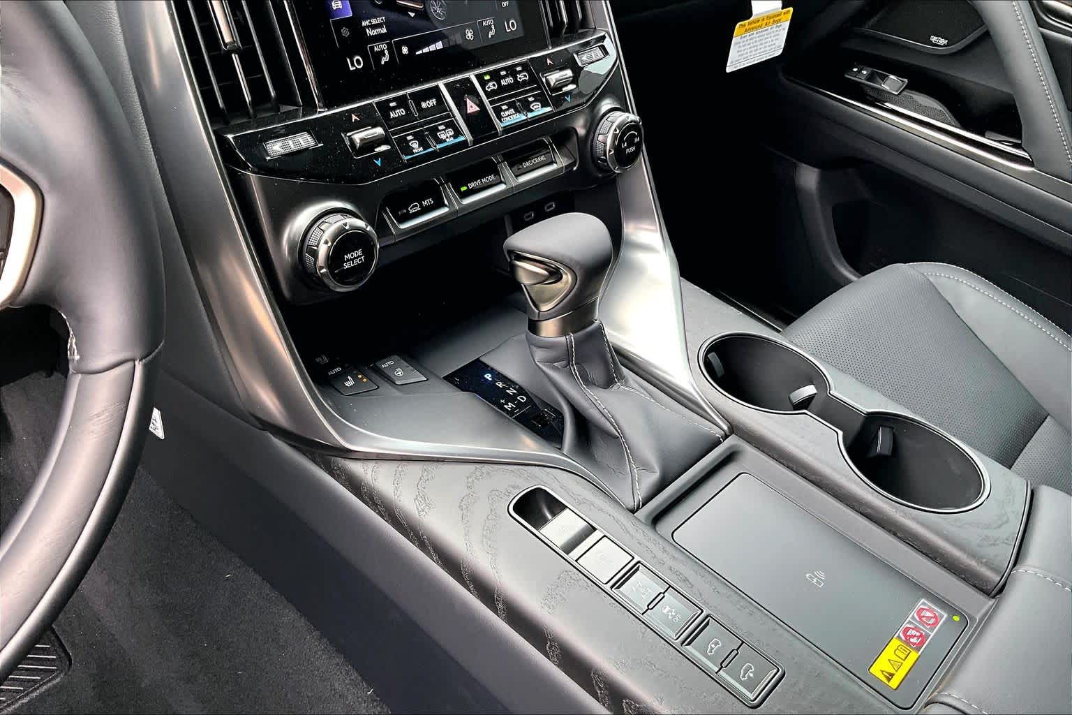 2026 Lexus LX 600 Luxury - 10