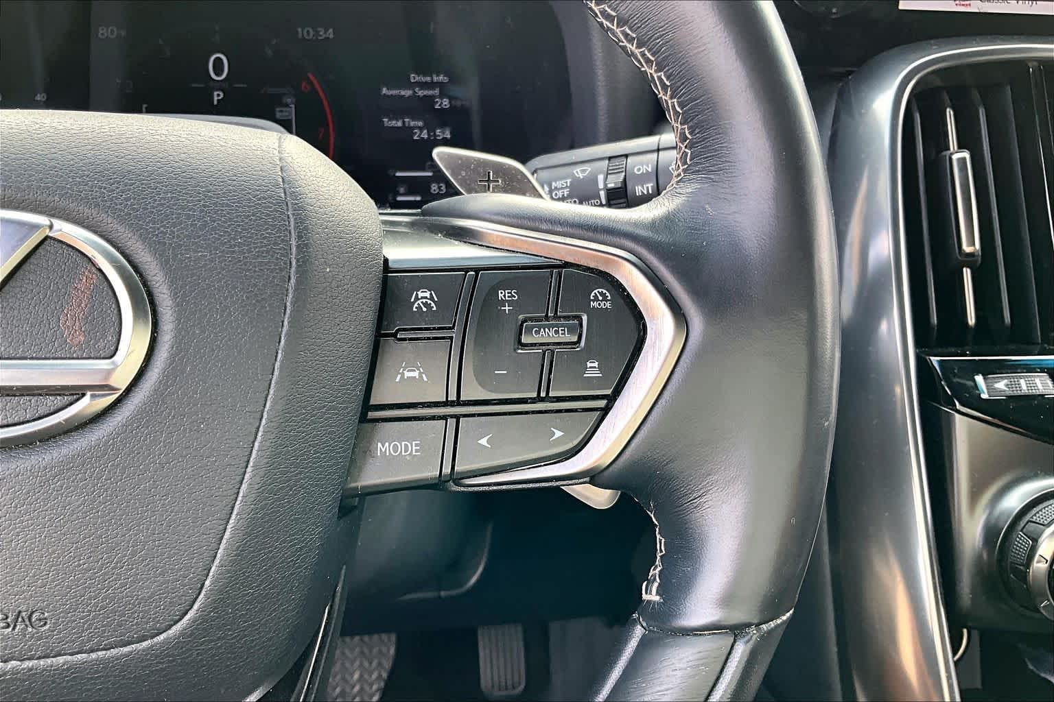 2025 Lexus LX 600 photo 22 of 34