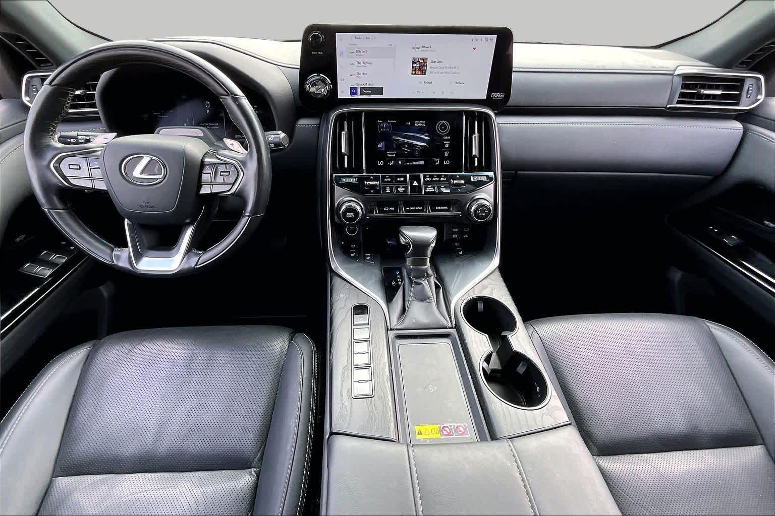 2025 Lexus LX 600 photo 13 of 34