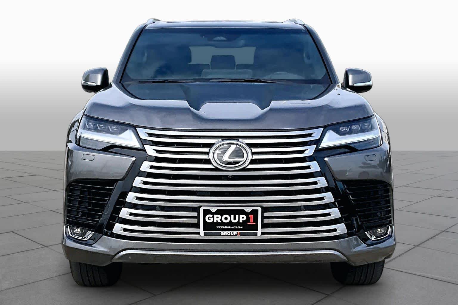 2025 Lexus LX 600 photo 4 of 34