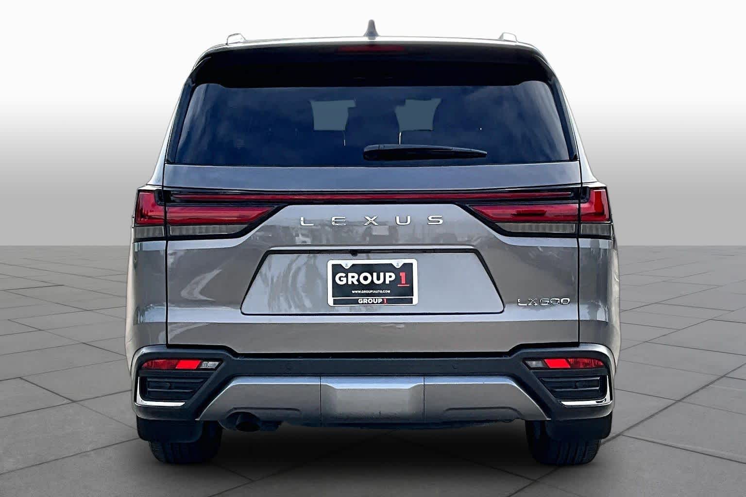 2025 Lexus LX 600 photo 5 of 34