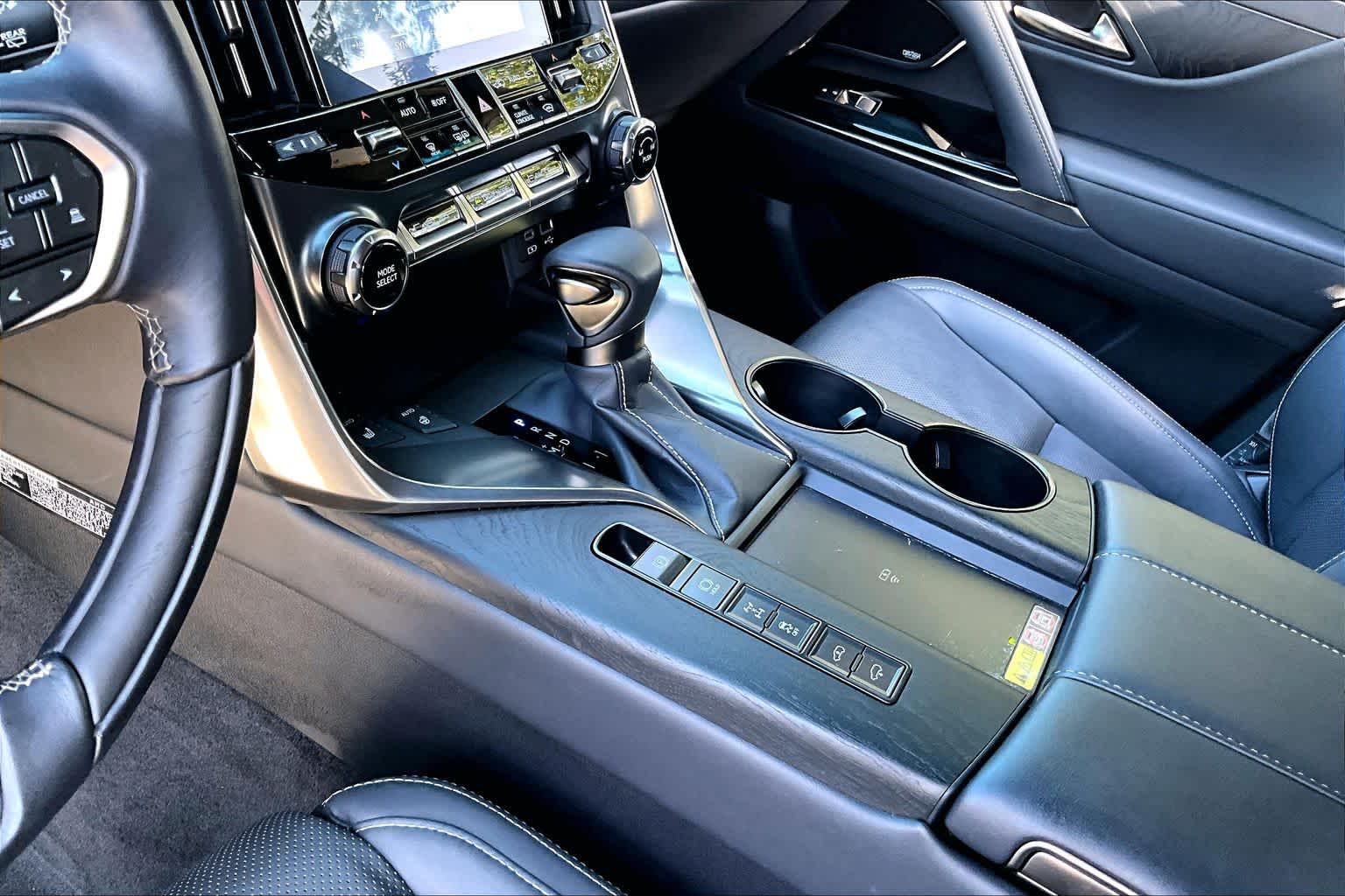 2023 Lexus LX 600 photo 14 of 34