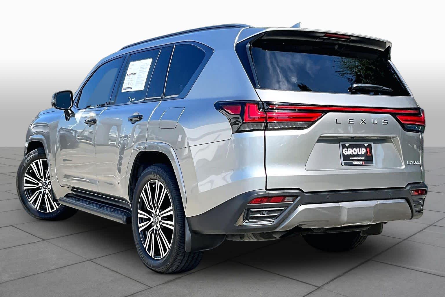 2023 Lexus LX 600 photo 10 of 34