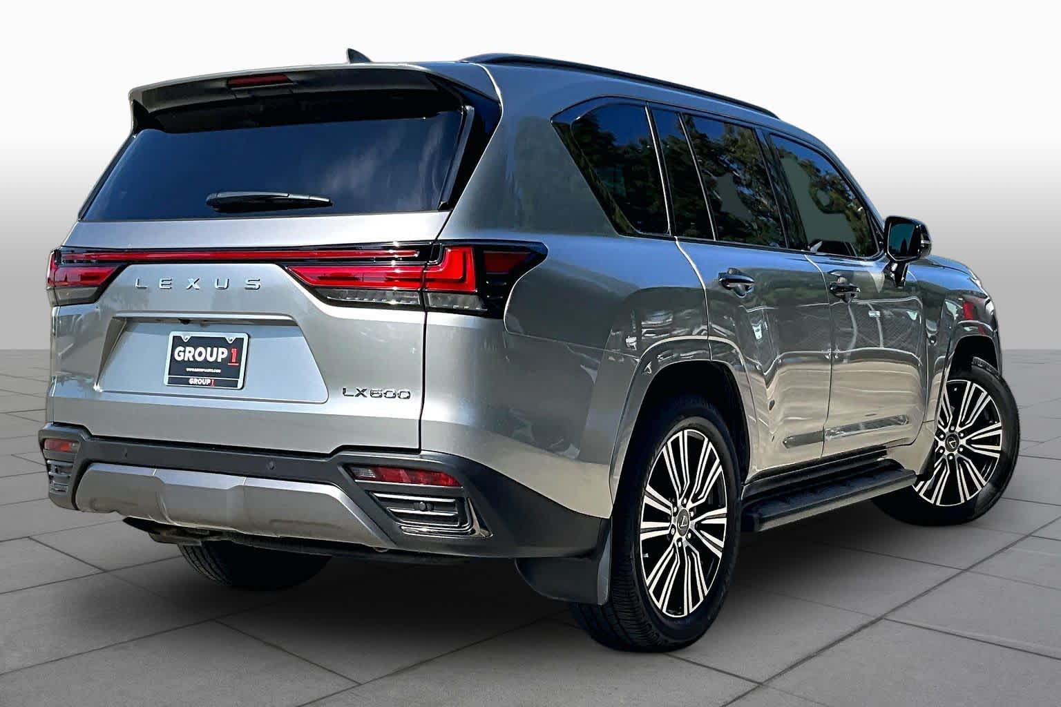 2023 Lexus LX 600 photo 11 of 34