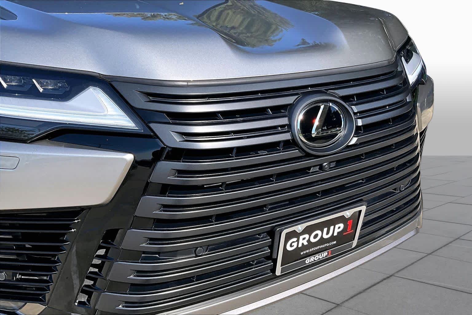 2023 Lexus LX 600 photo 27 of 34