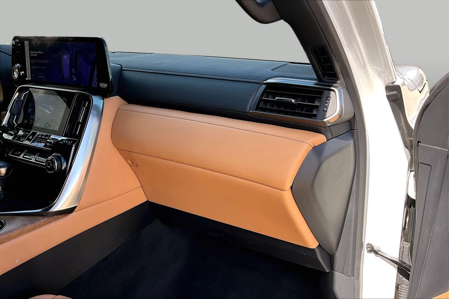 2025 Lexus LX 600 photo 19 of 37