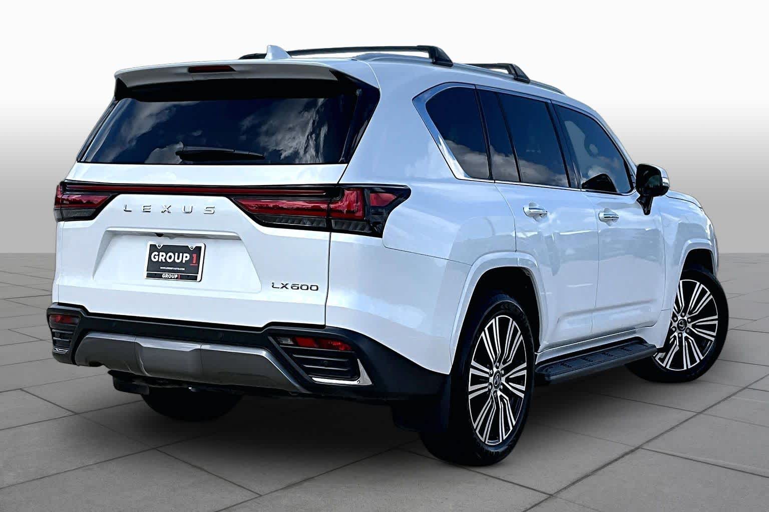 2025 Lexus LX 600 photo 13 of 37
