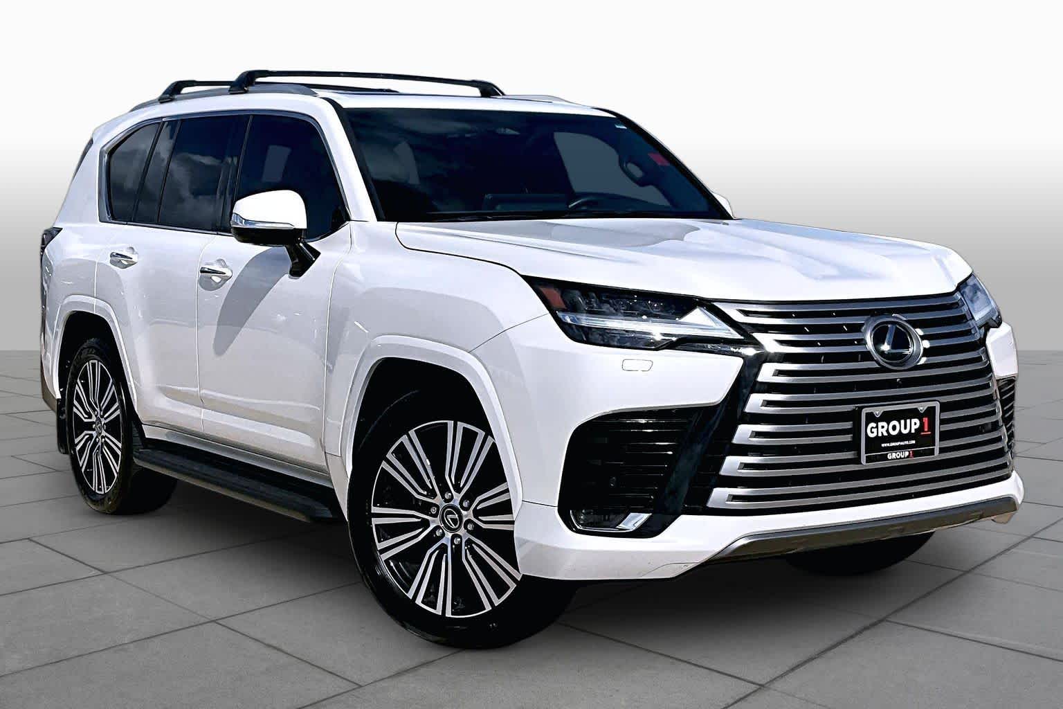 2025 Lexus LX 600 photo 3 of 37