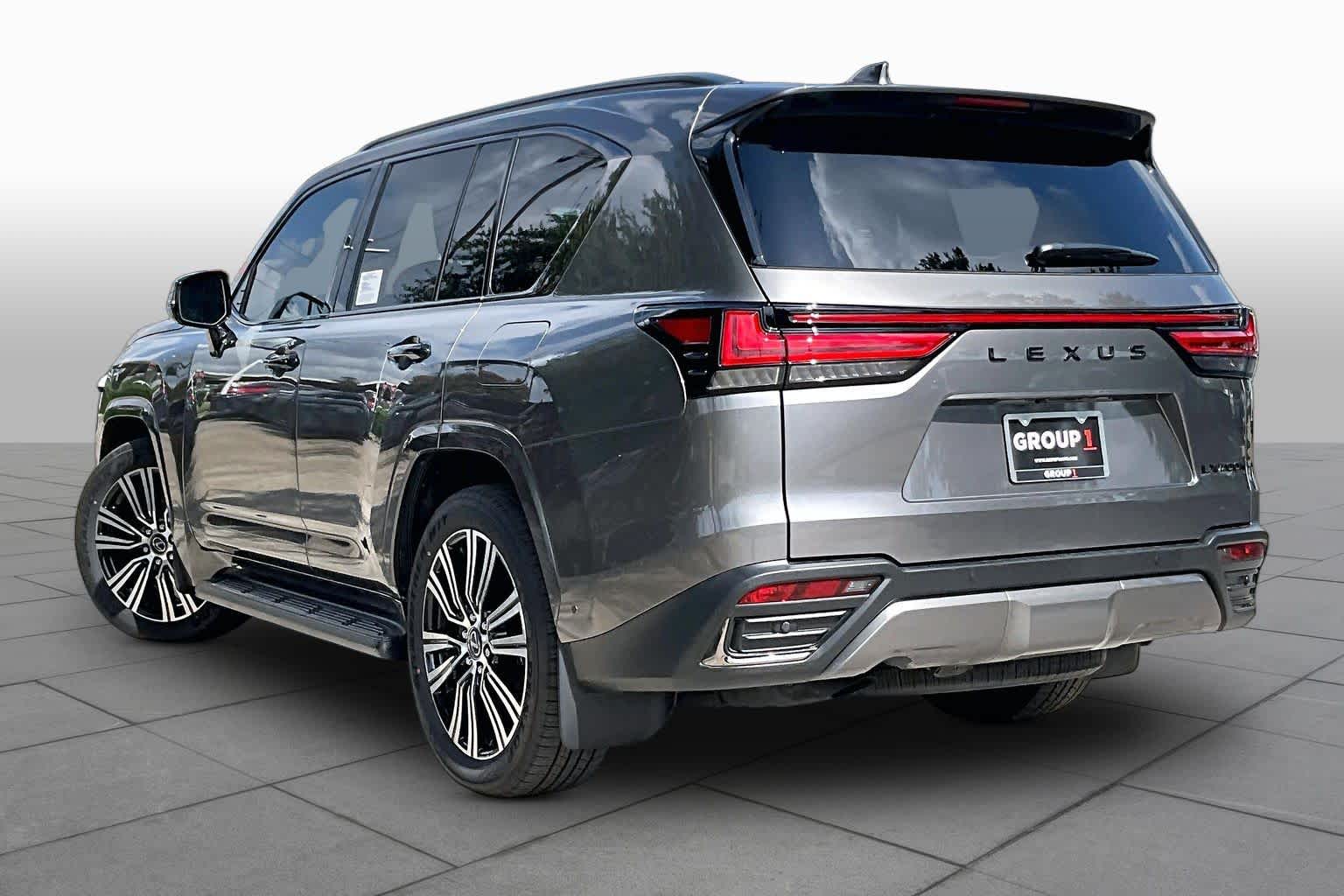2026 Lexus LX 700h Luxury - 3