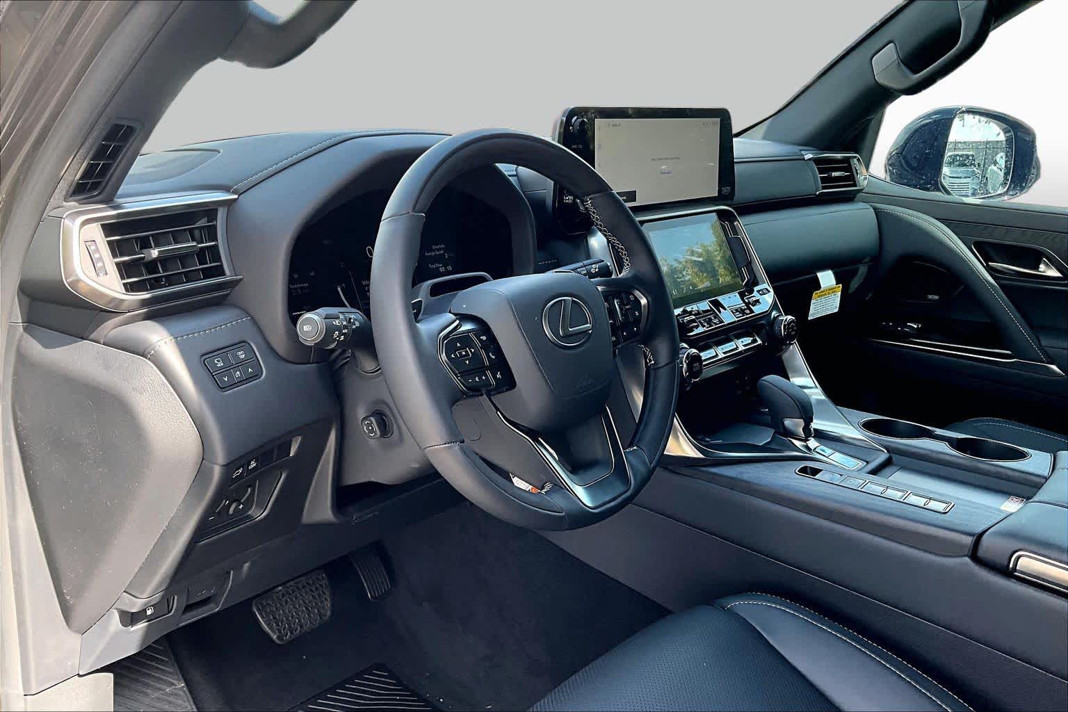 2026 Lexus LX 700h Luxury - 9