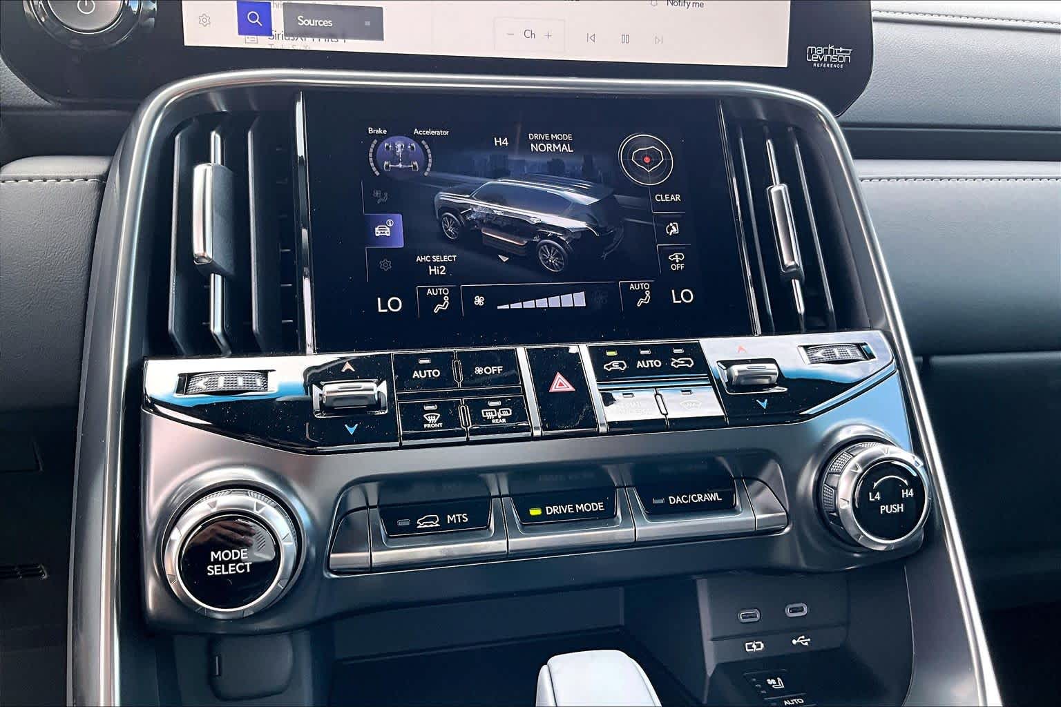 2026 Lexus LX 700h photo 13 of 21