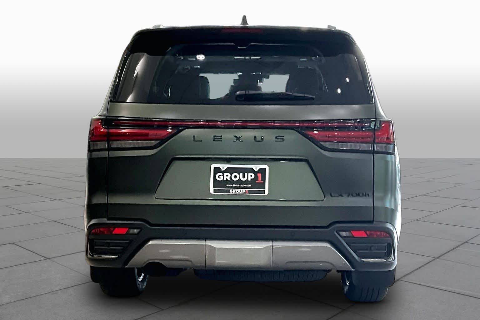 2026 Lexus LX 700h Luxury - 4