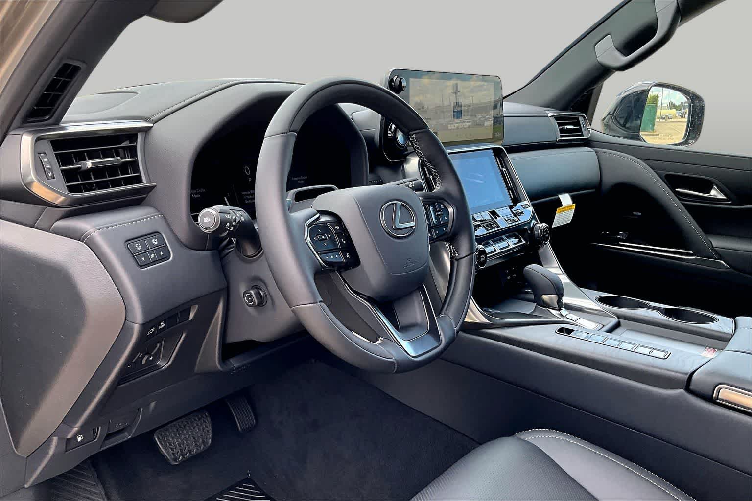 2026 Lexus LX 700h Luxury - 9