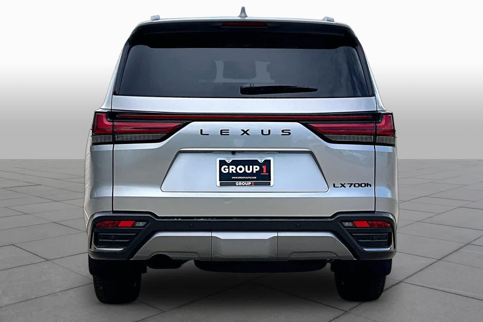 2026 Lexus LX 700h Luxury - 4