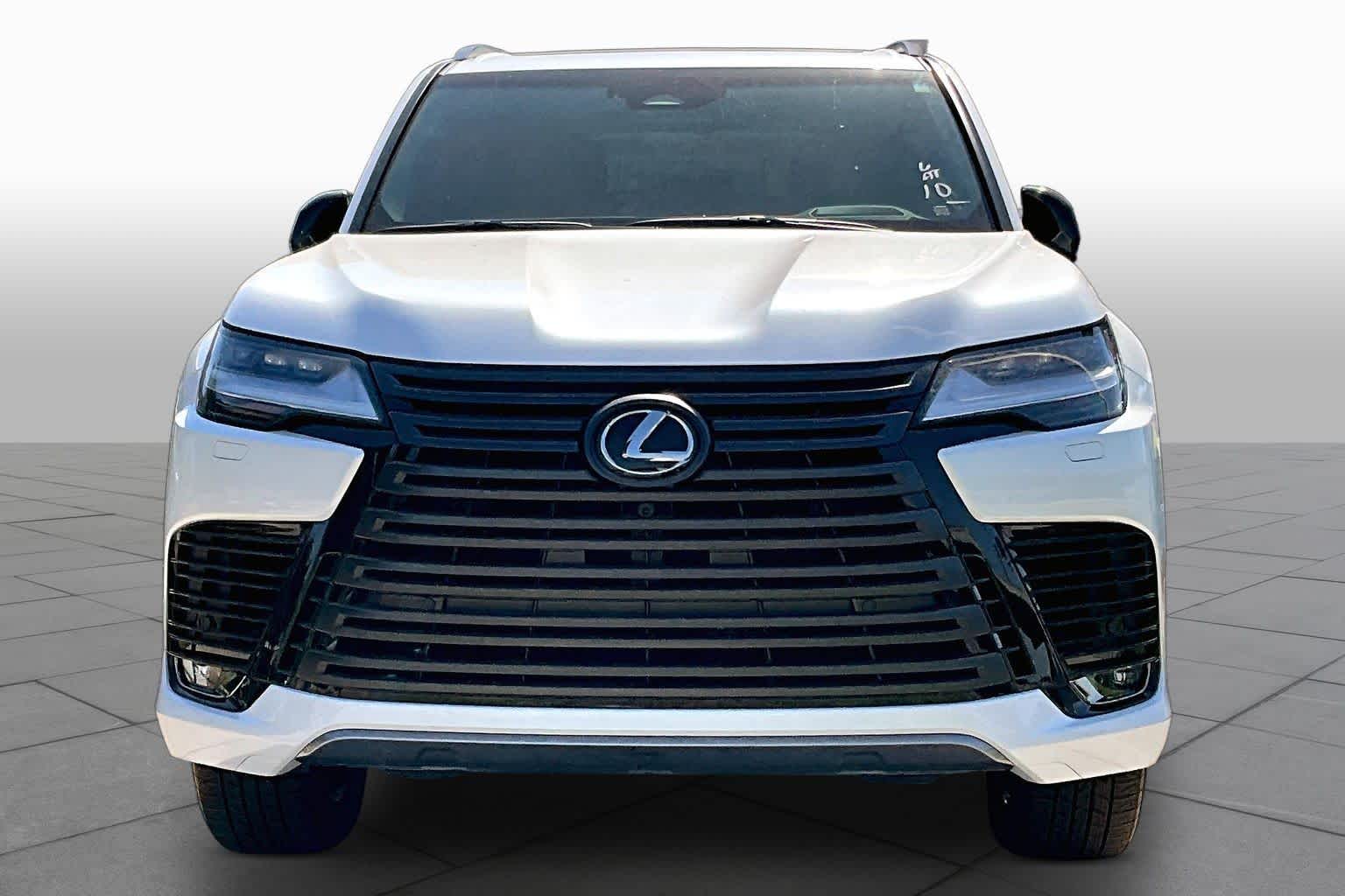 2026 Lexus LX 700h photo 2 of 21