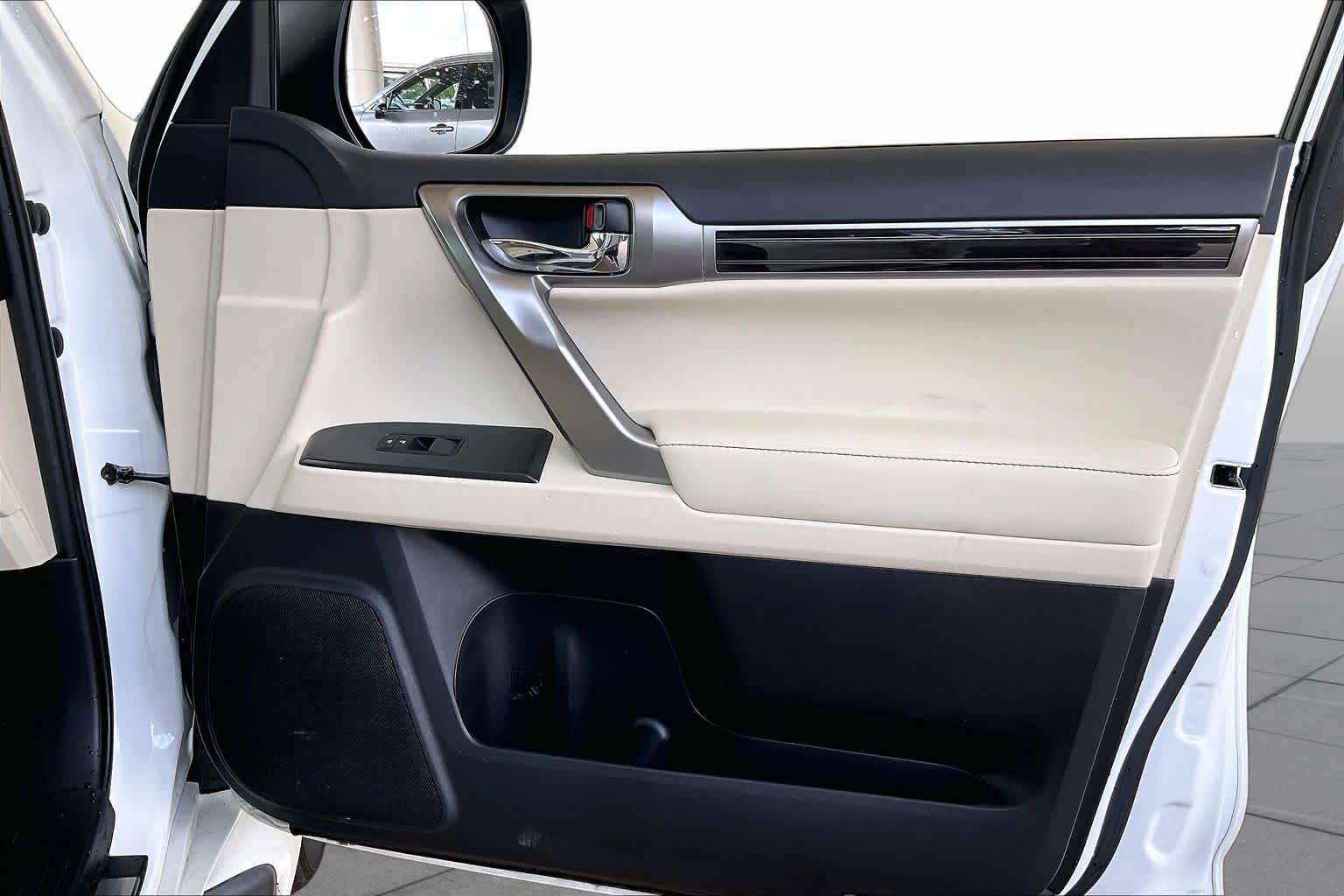 2023 Lexus GX 460 Luxury  Eminent White Pearl at Lexus Southwest Houston