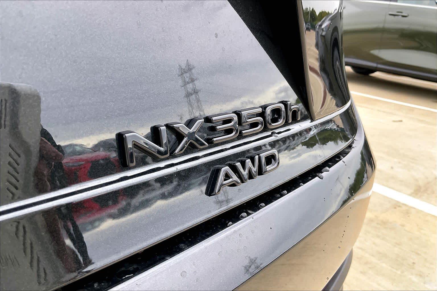 2026 Lexus NX 350h photo 7 of 21