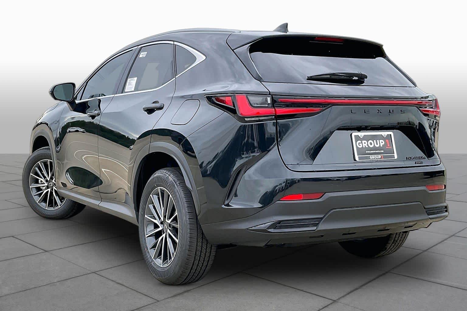 2026 Lexus NX 450h+ photo 4 of 21