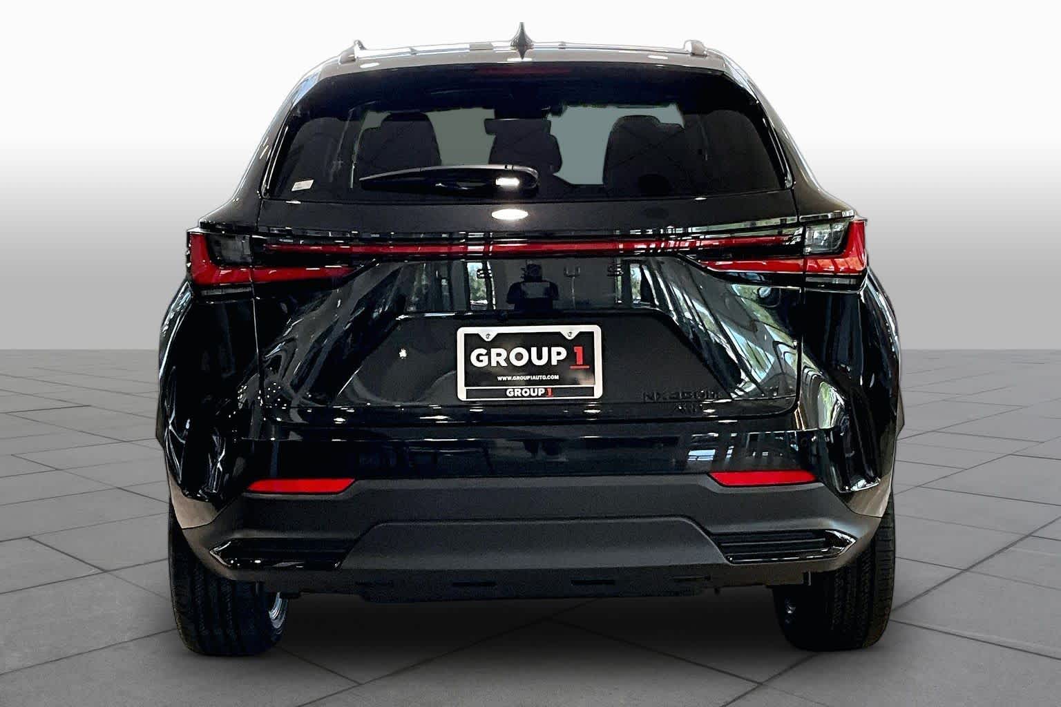 2026 Lexus NX 450h+ photo 4 of 20