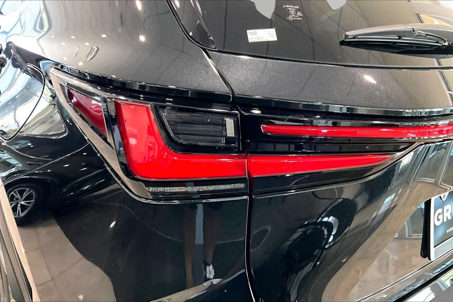 2026 Lexus NX 450h+ photo 5 of 20