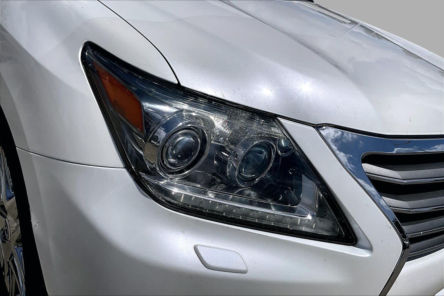 2014 Lexus LX 570  Starfire Pearl at Beck & Masten Kia