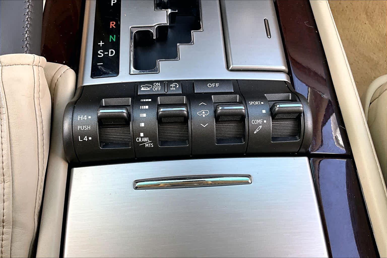 2014 Lexus LX 570  Starfire Pearl at Beck & Masten Kia