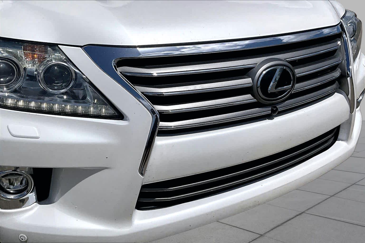 2014 Lexus LX 570  Starfire Pearl at Beck & Masten Kia
