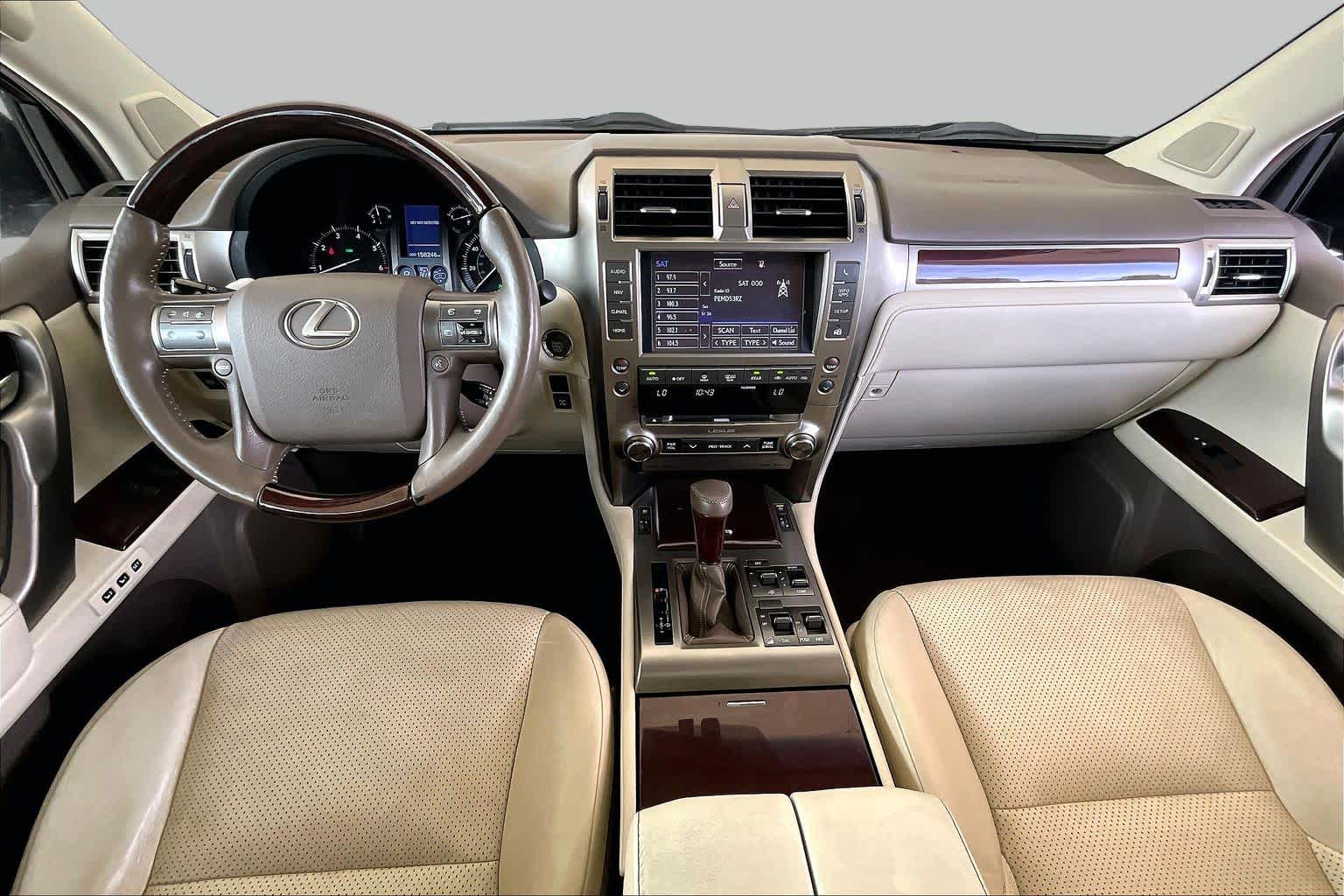 2014 Lexus GX 460 photo 13 of 34