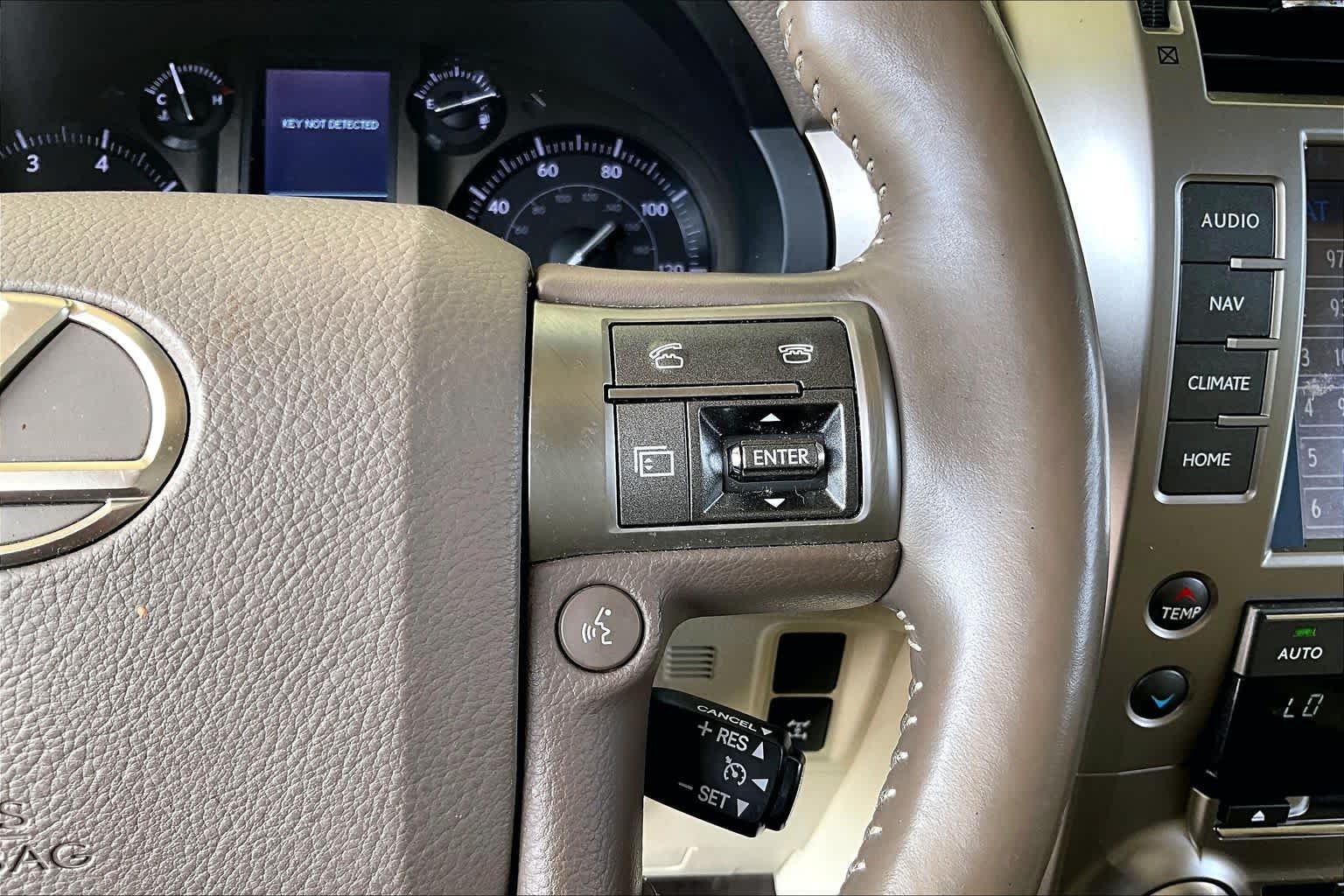 2014 Lexus GX 460 photo 22 of 34