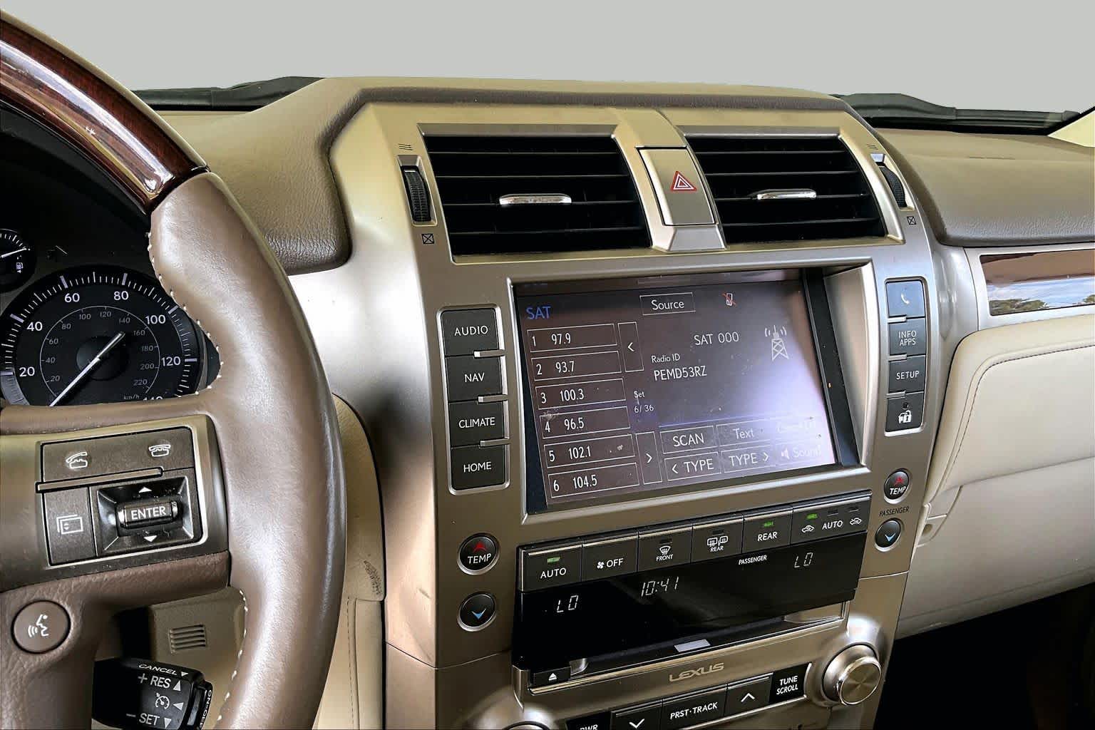 2014 Lexus GX 460 photo 6 of 34