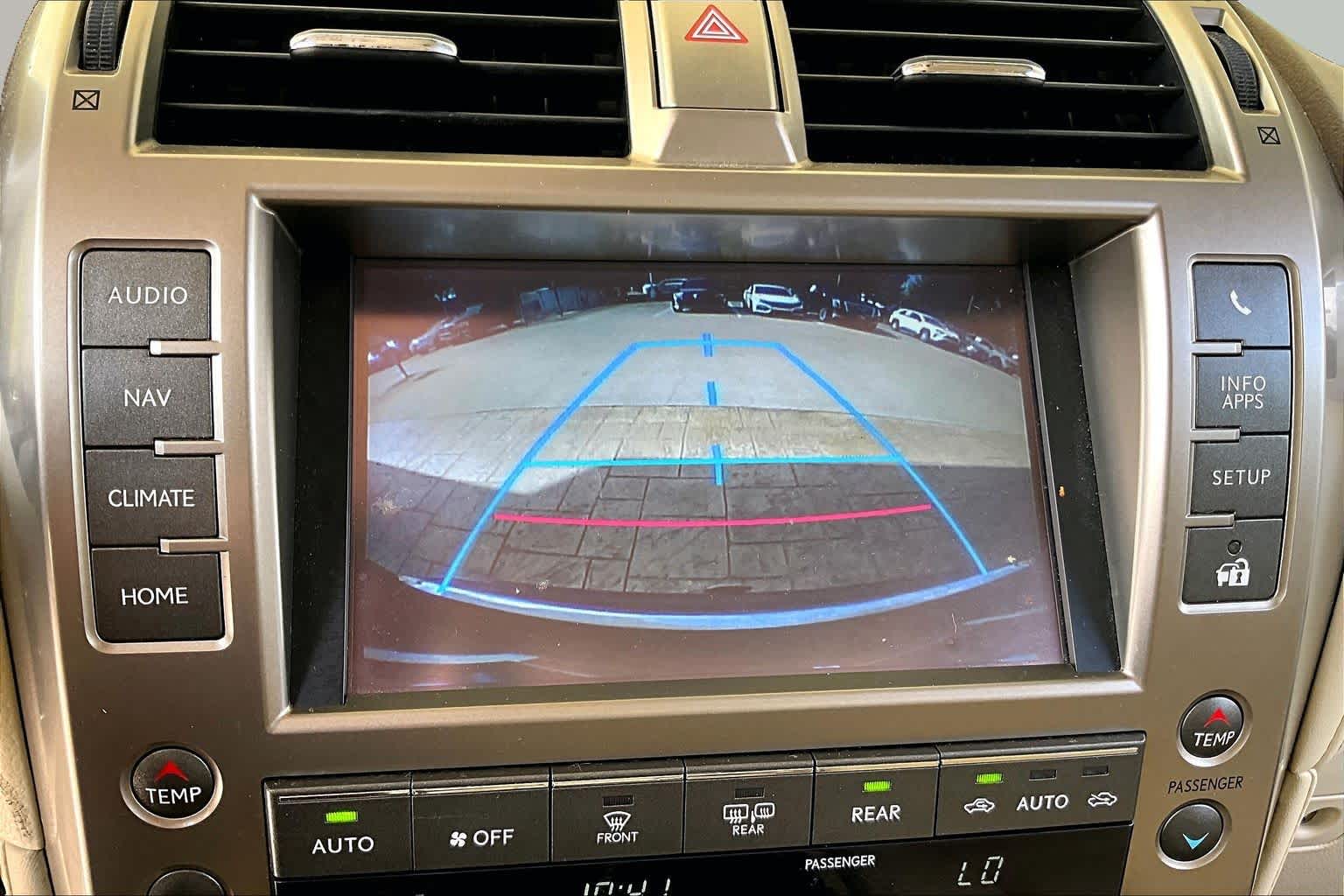 2014 Lexus GX 460 photo 24 of 34