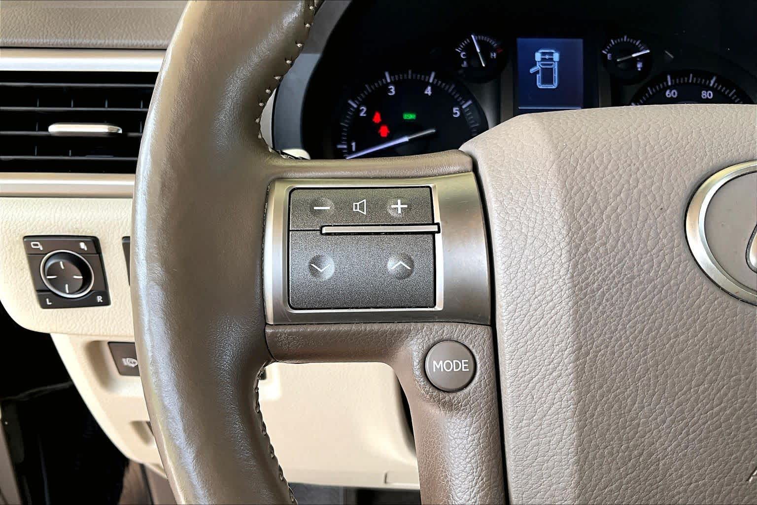 2014 Lexus GX 460 photo 21 of 34