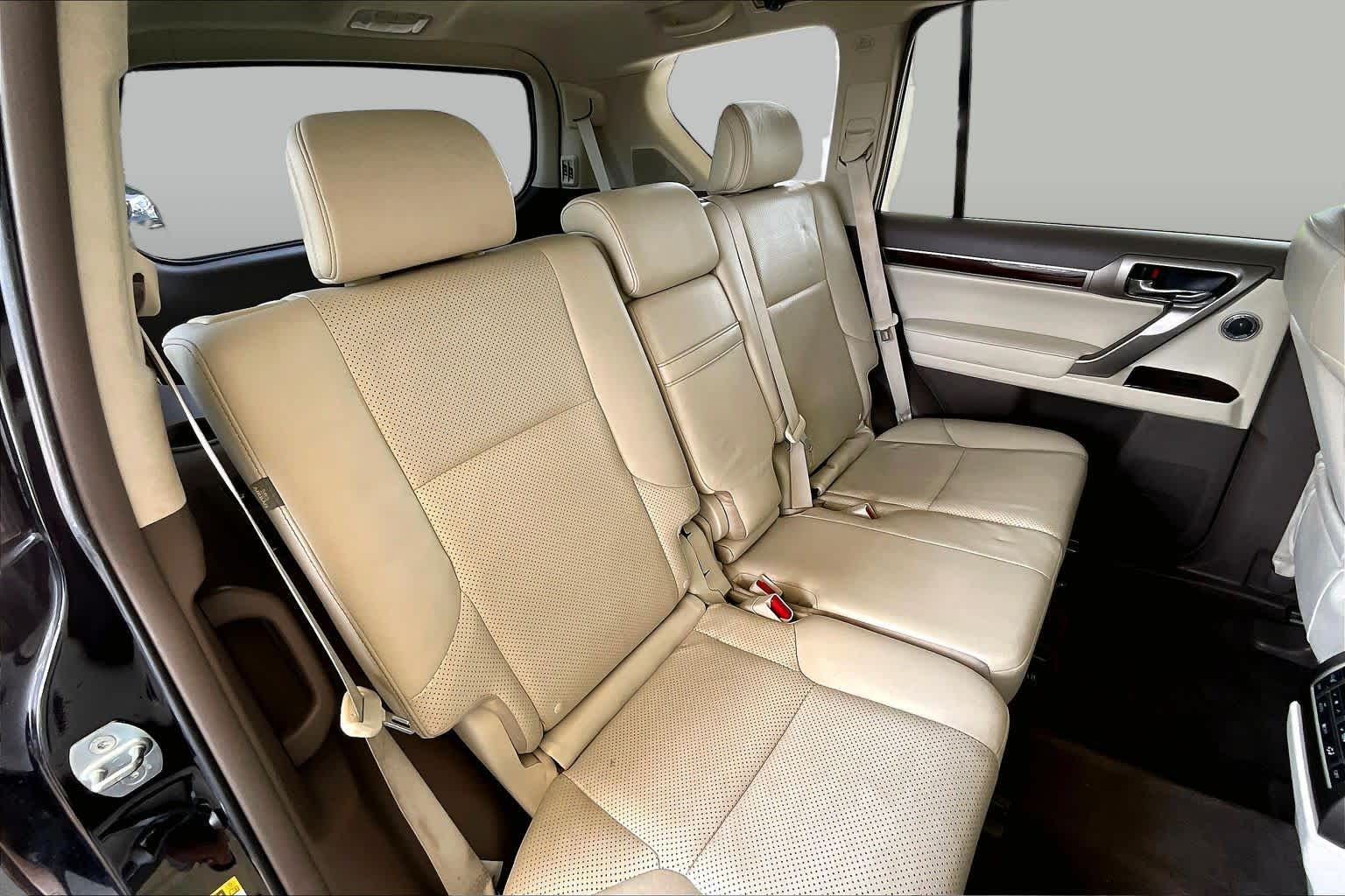 2014 Lexus GX 460 photo 17 of 34