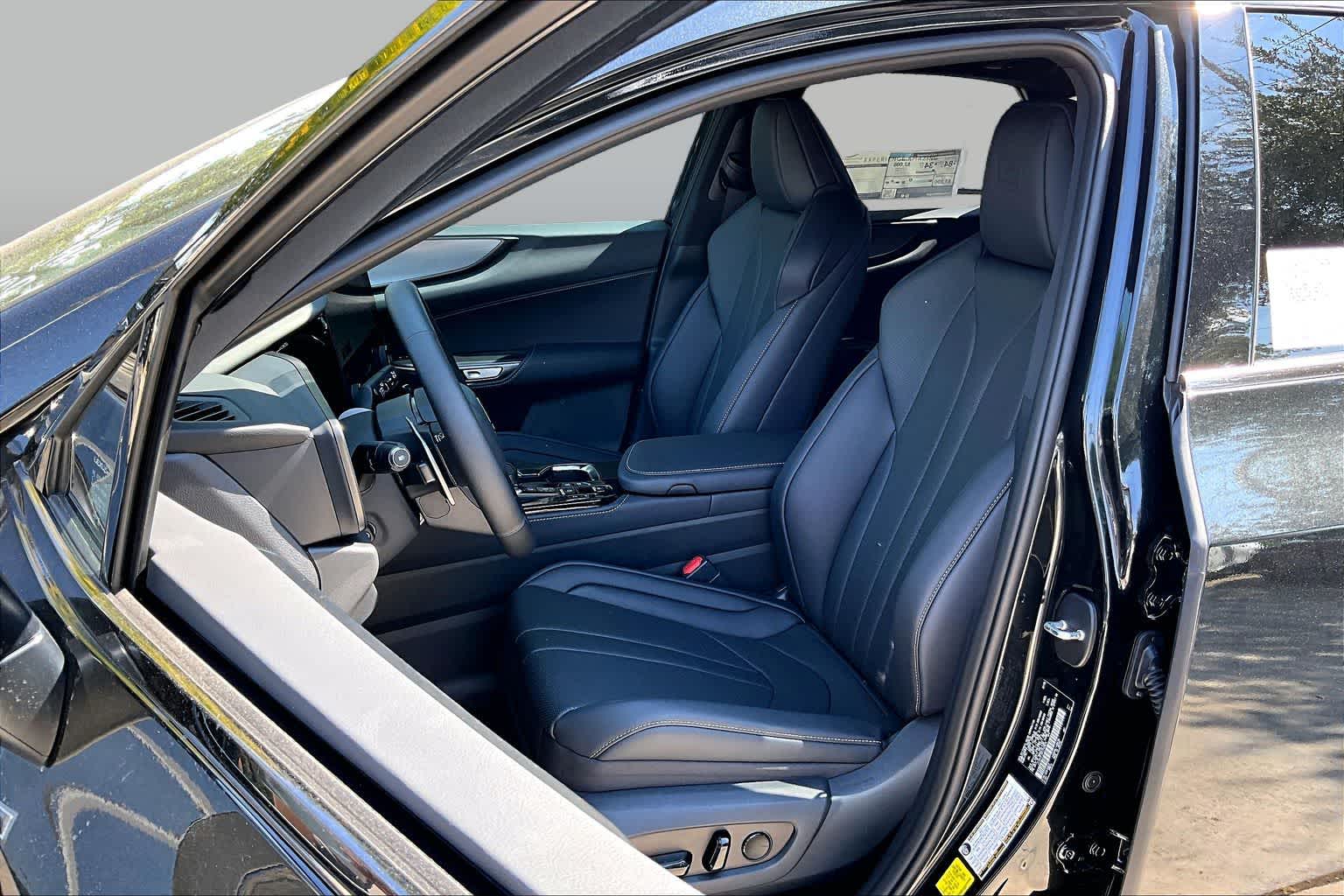 2026 Lexus NX 450h+ photo 17 of 21