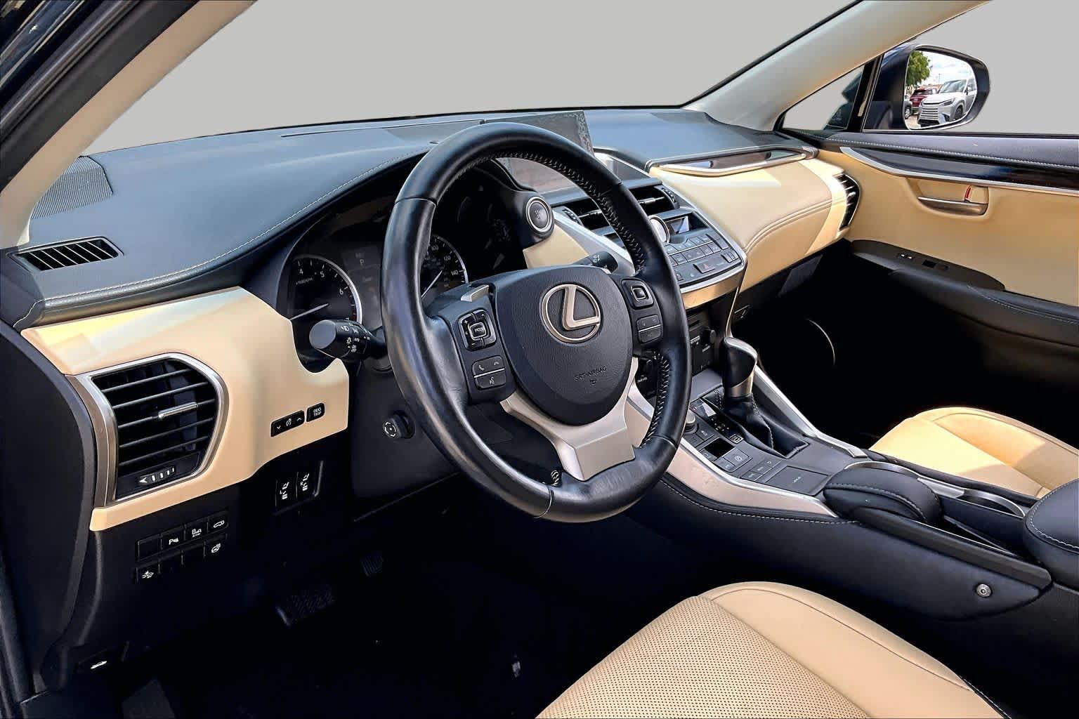 2015 Lexus NX 200t photo 15 of 34