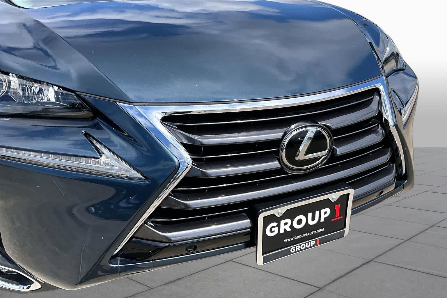 2015 Lexus NX 200t photo 27 of 34