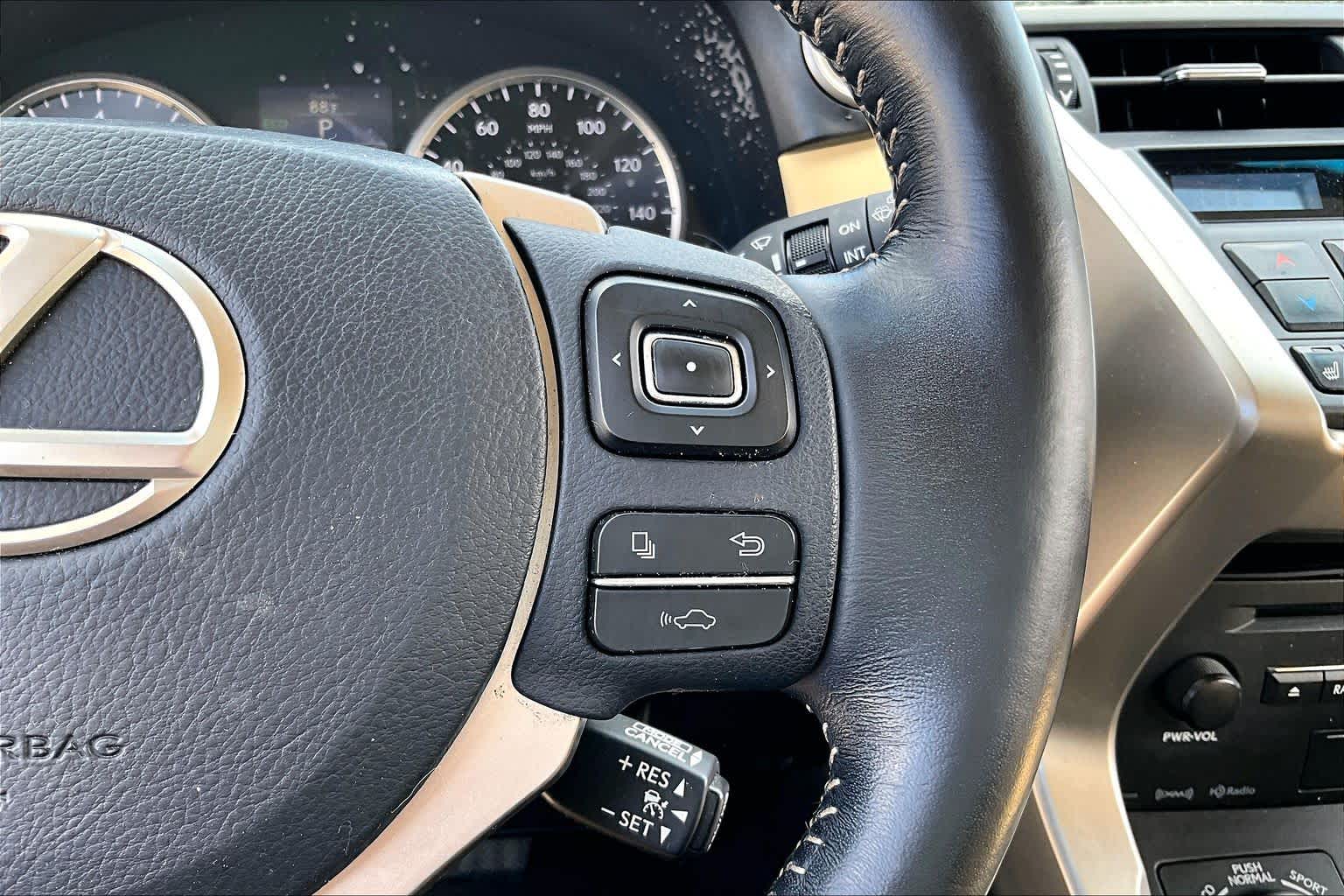 2015 Lexus NX 200t photo 22 of 34