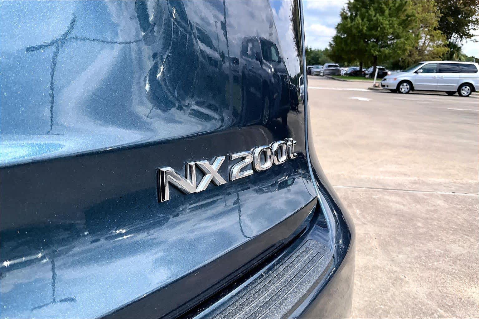 2015 Lexus NX 200t photo 28 of 34
