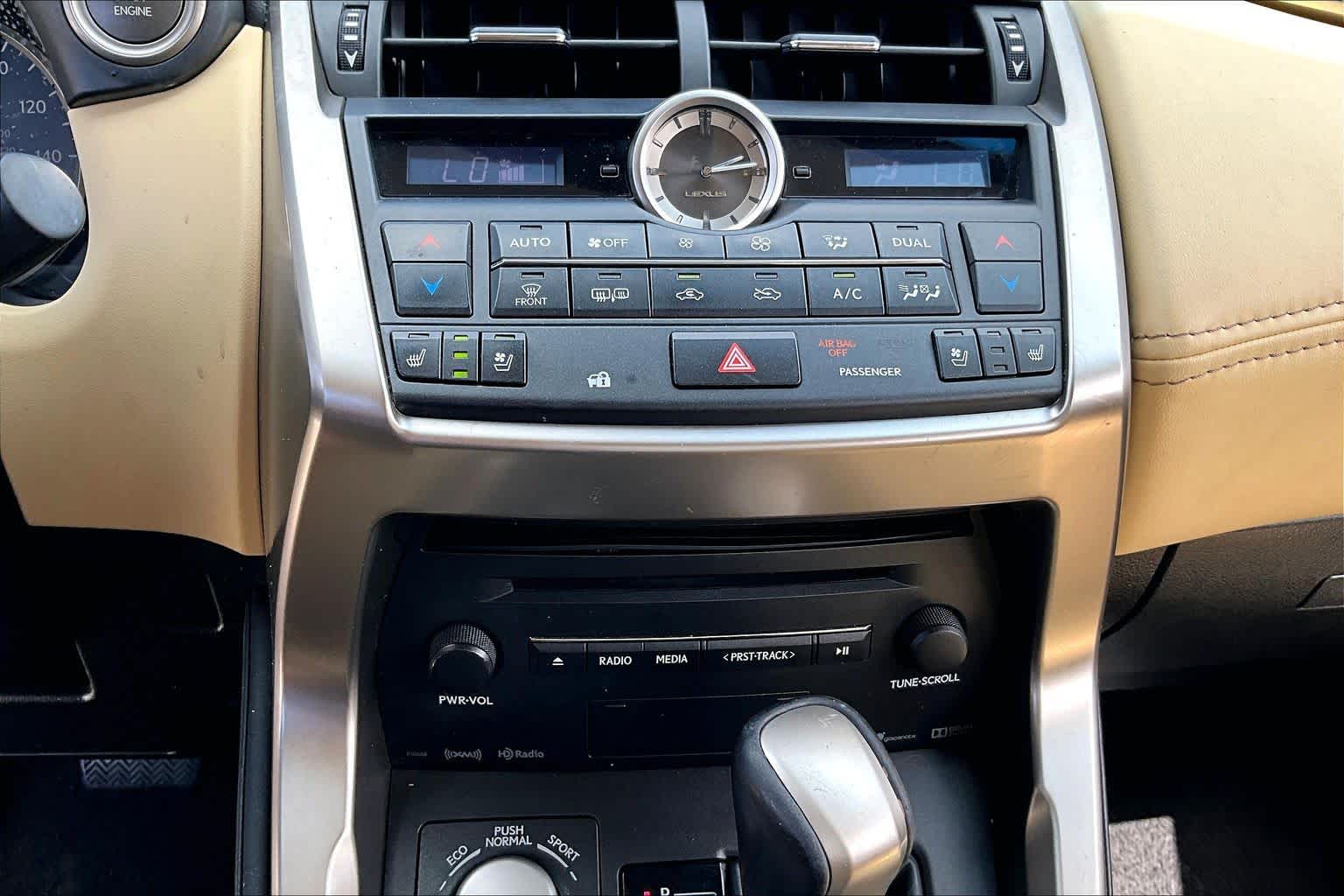 2015 Lexus NX 200t photo 32 of 34