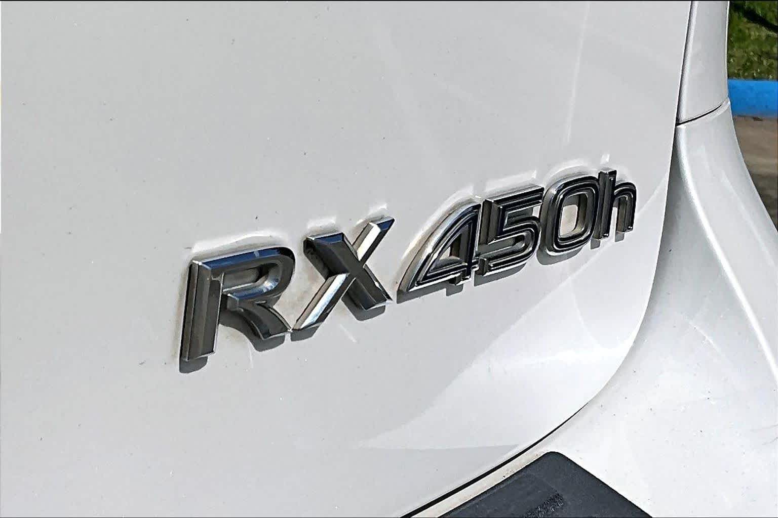 2013 Lexus RX 450h photo 28 of 34