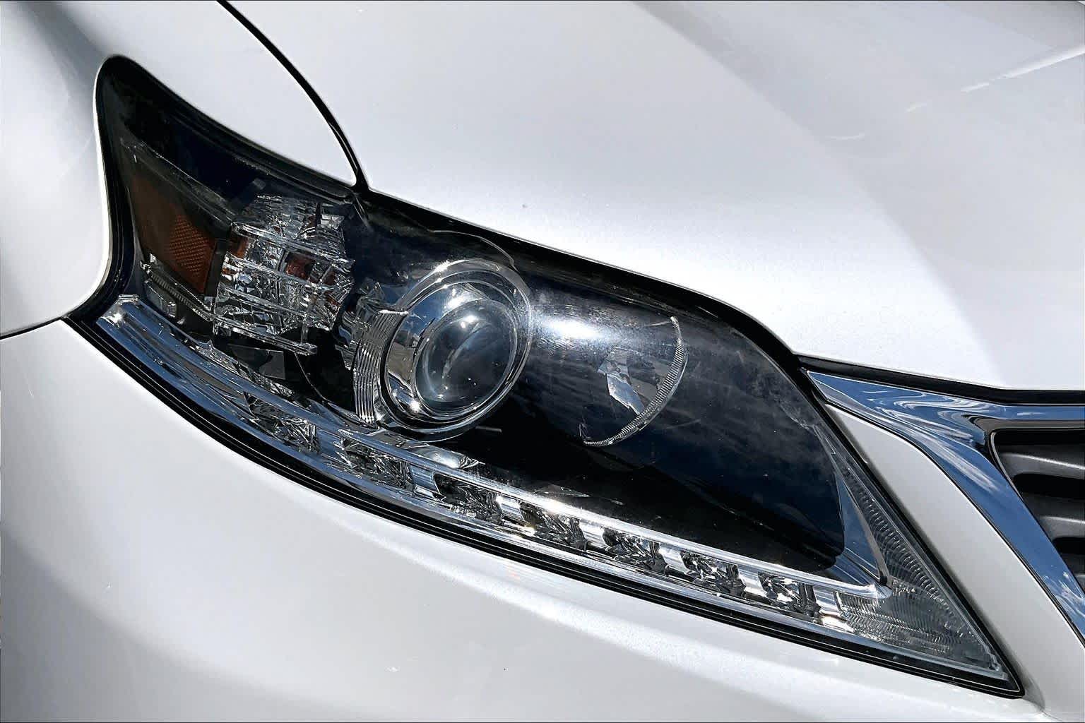 2013 Lexus RX 450h photo 25 of 34