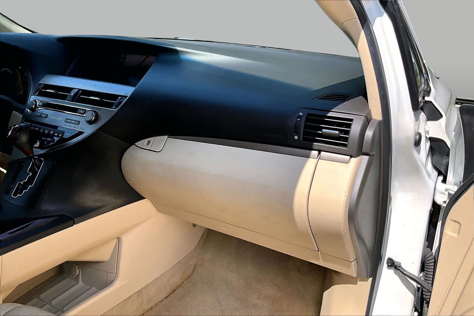 2013 Lexus RX 450h photo 16 of 34