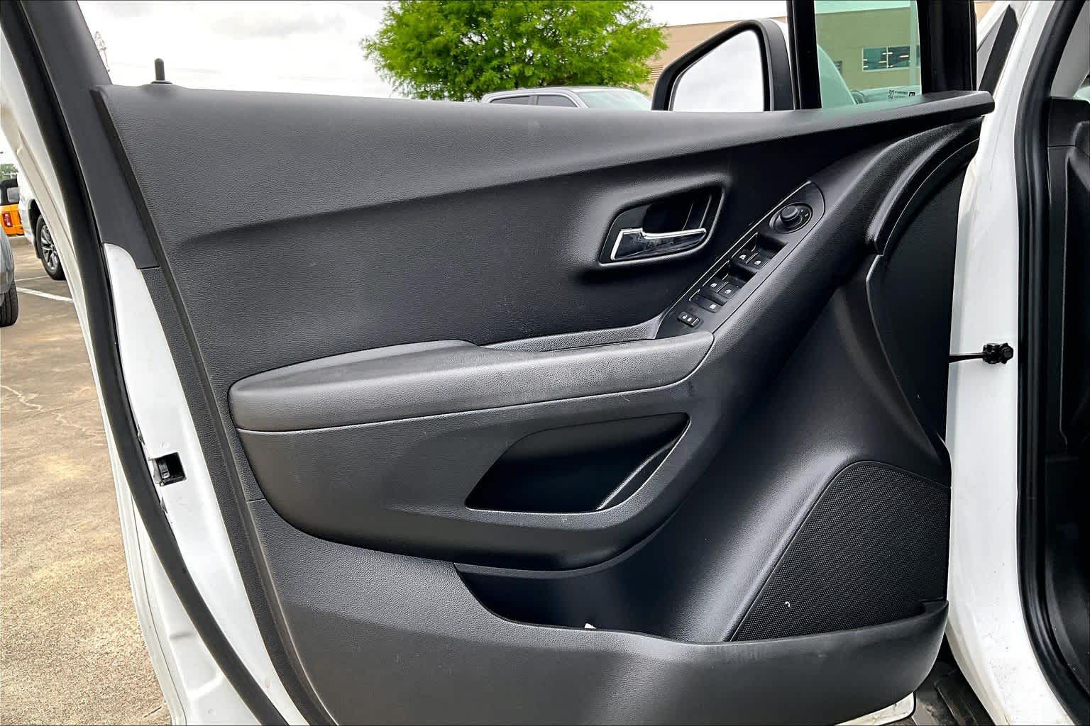 2020 Chevrolet Trax LT Summit White at Lexus Southwest Houston