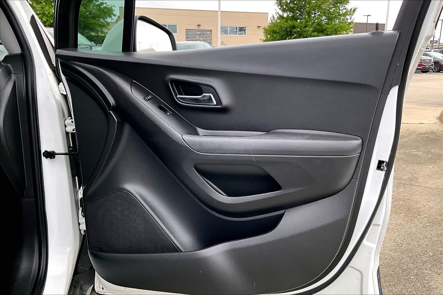 2020 Chevrolet Trax LT Summit White at Lexus Southwest Houston
