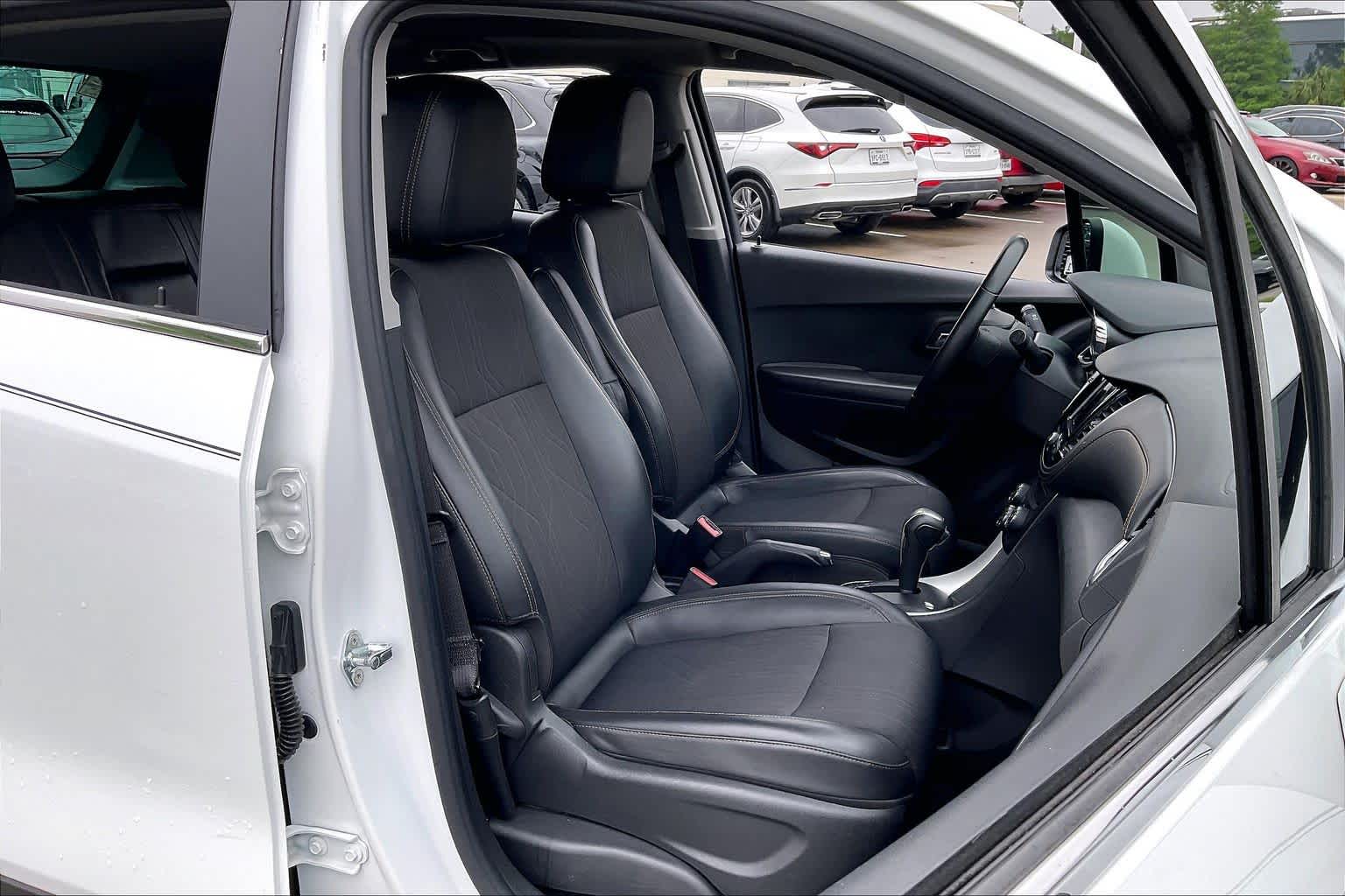 2020 Chevrolet Trax LT - 7